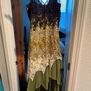 Chic Black and Gold Lace Midi Dress